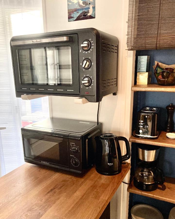 Appartement Haute Ville Meuble Avec Cour Privative Granville Bagian luar foto